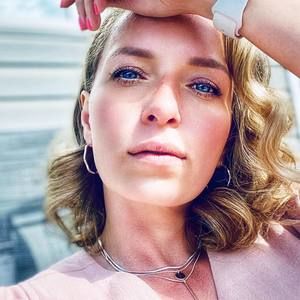 Meet your Posher, Liza